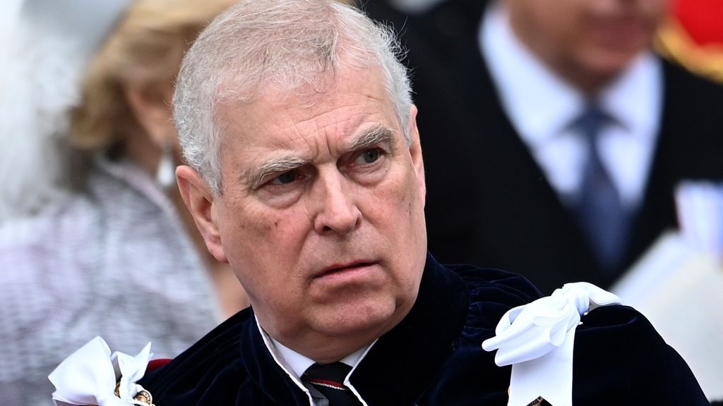 Ex-Prince Andrew arrested • Ten Dutch women in Epstein files • Jan Kees de Jager about minority cabinet