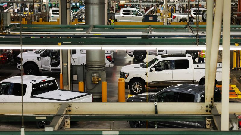 Analysis: Can American car companies survive American politics?