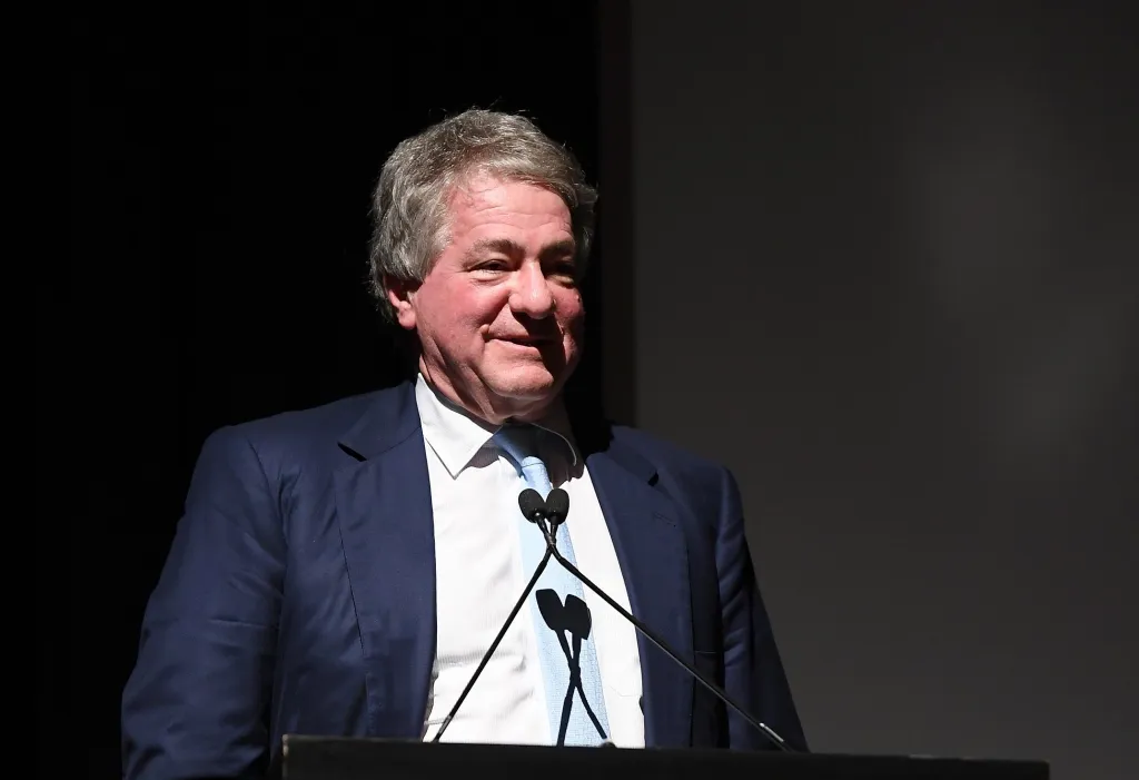 Former MoMA Director Glenn Lowry Says Leon Black Is a ‘Solid Trustee’