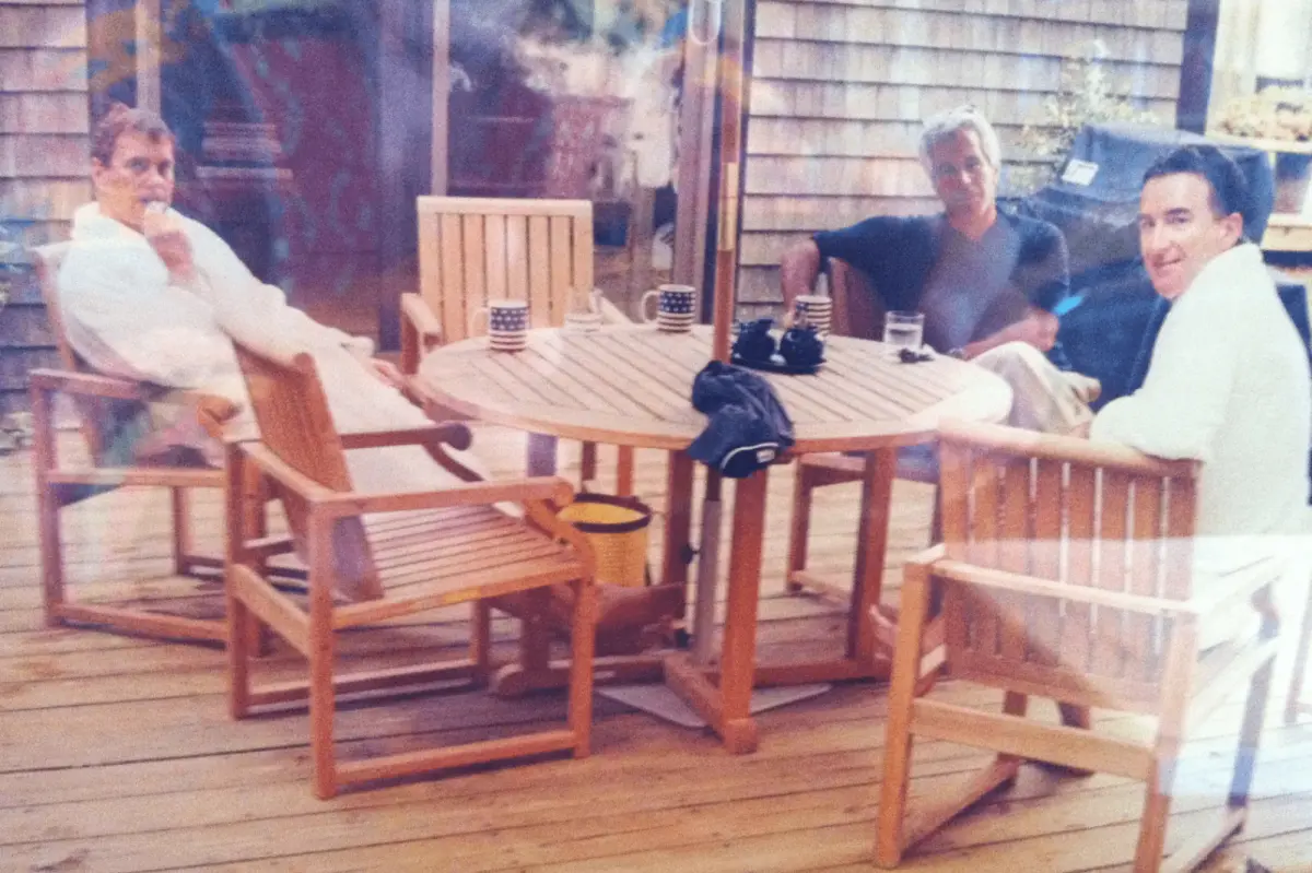 Photo shows Andrew Mountbatten-Windsor, Peter Mandelson in bathrobes with Jeffrey Epstein