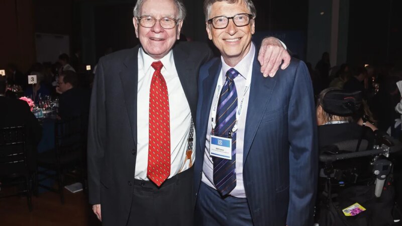 Warren Buffett says he stopped talking to Bill Gates over Epstein